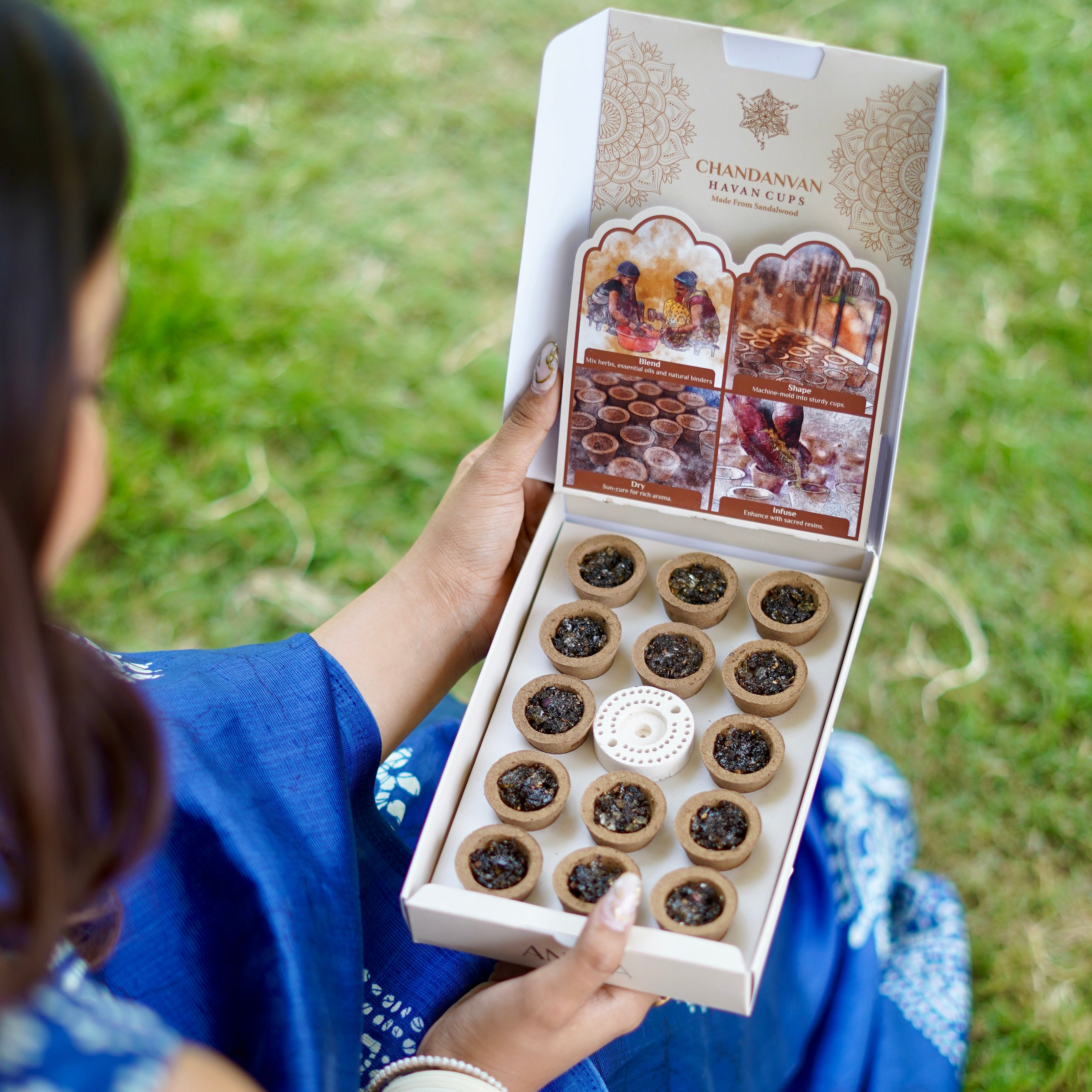 Gauri + Chandanvan Havan Cups Combo – 2 Packs (14 Sandalwood + 14 Cow Dung Havan cups | 2 Free Stands)