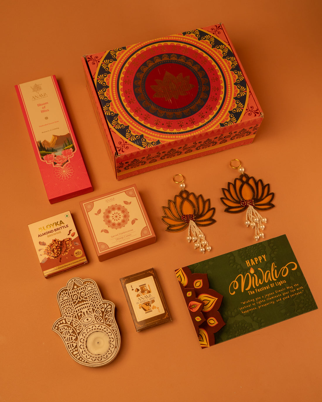 Hamsa Gift Box – Light, Fragrance &amp; Festivity in One