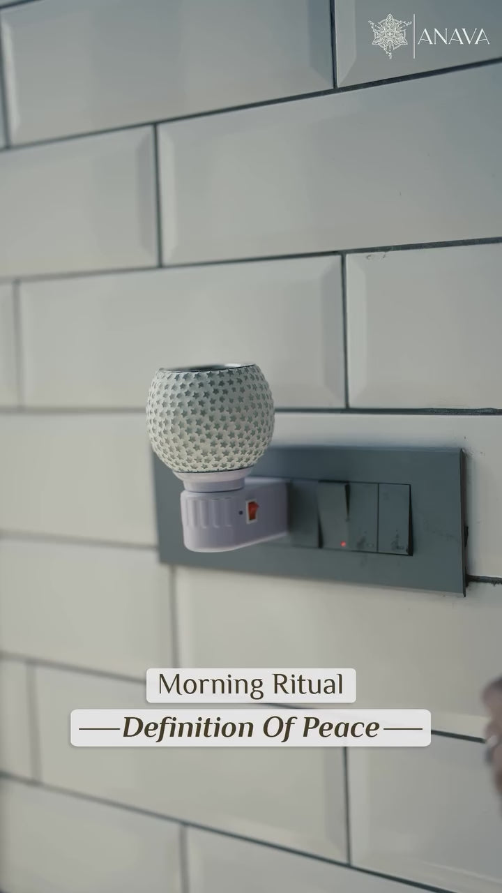 Blissful Aura Diffuser Set- Combo Pack (Ceramic Diffuser + Rose/Sandalwood/Vanilla Camphor Blend-50gm)